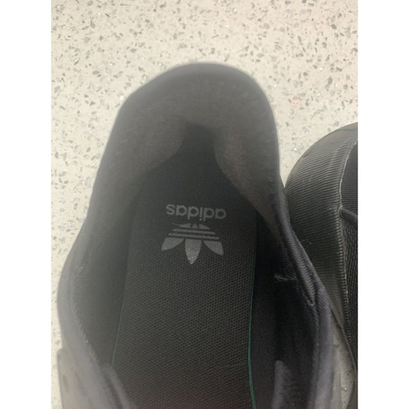 Adidas Boys Sz 5.5y Black Stripes tennis shoes PRB 698001 - Picture 7 of 12